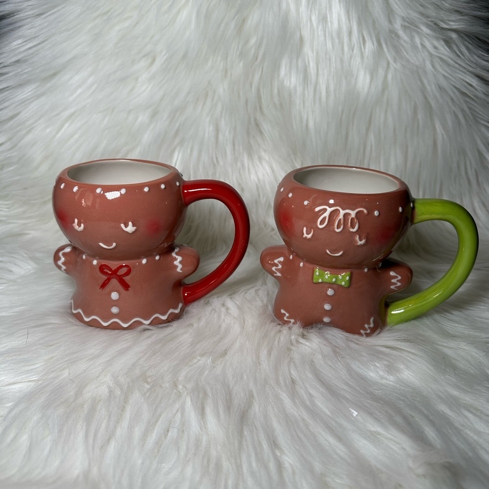 Target Threshold Gingerbread Man Mug Set - Red and Green Handles